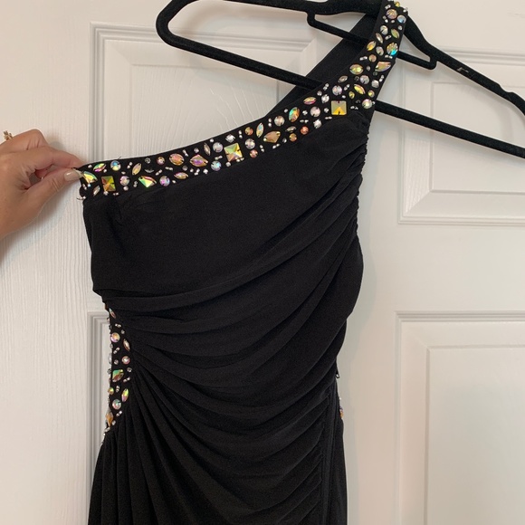 Dress - Picture 3 of 5